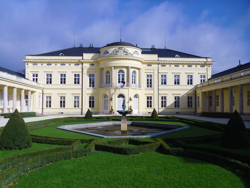 Schloss Fehérvárcsurgo